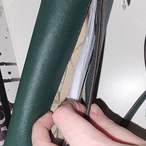 NWT Michael Kors jet set travel 3 in 1 crossbody, clutch, wristlet bag - Picture 6 of 12